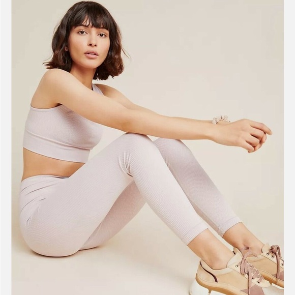 Anthropologie Leggings Seamless Design - Picture 1 of 15